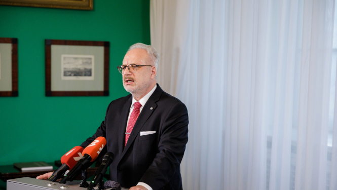 17.10.2022. Valsts prezidents Egils Levits sniedz paziņojumu medijiem pēc tikšanās ar Krišjāni Kariņu