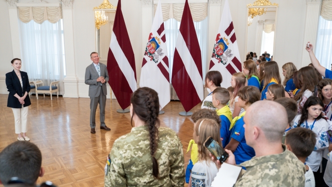 Valsts prezidenta tikšanās ar Ukrainas Jūras spēku un Ukrainas Gaisa spēku karavīru bērniem