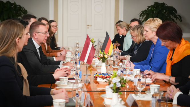  Valsts prezidenta Edgara Rinkēviča tikšanās ar Mēklenburgas-Priekšpomerānijas federālās zemes Ministru prezidenti Manuelu Švēzigu