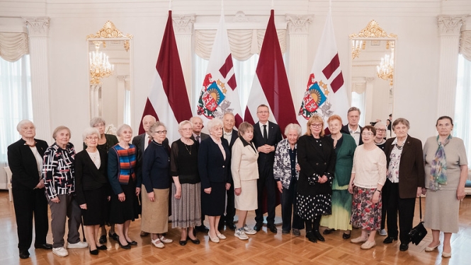 14.06.2026. Valsts prezidenta Edgara Rinkēviča tikšanās ar represētajiem – 1941. gada 14. jūnijā uz Sibīriju aizvestajiem Latvijas bērniem