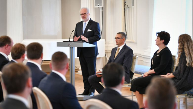 Valsts prezidents un FICIL: tiesiskuma stiprināšana, efektīvi digitālie risinājumi un pārdomātas reformas sekmēs investīciju piesaisti Latvijai