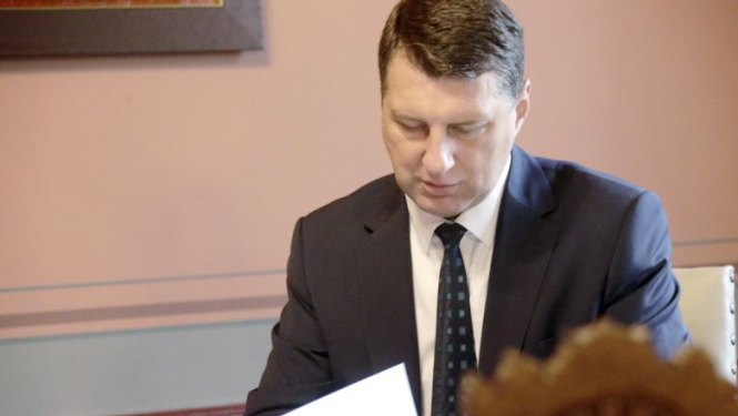 Valsts prezidents izskatījis 17 notiesāto personu apžēlošanas lūgumus
