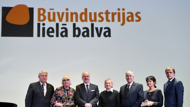 kopbilde ar laureātiem
