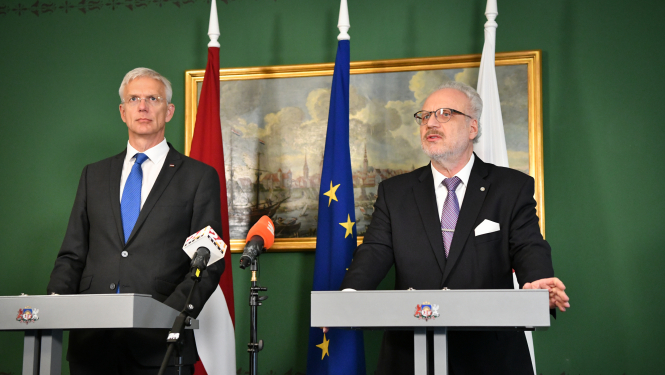 Valsts prezidents Egils Levits un Ministru prezidents Krišjānis Kariņš