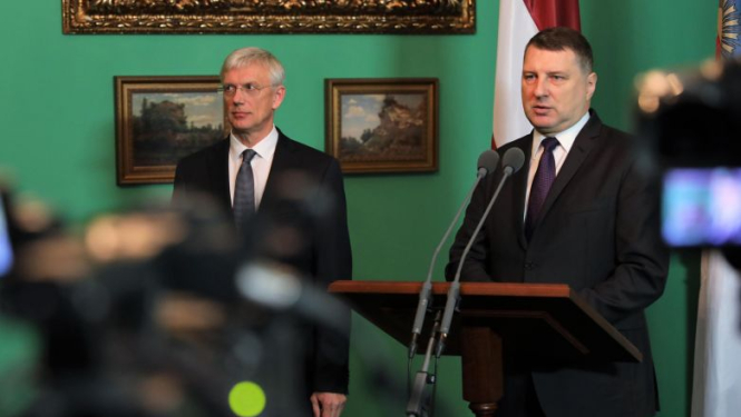 Valsts prezidents Raimonds Vējonis aicina Krišjāni Kariņu sastādīt valdību