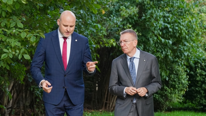 FOTO/VIDEO: Valsts prezidenta Edgara Rinkēviča un Ministru prezidenta Andra Kulberga tikšanās un preses konference