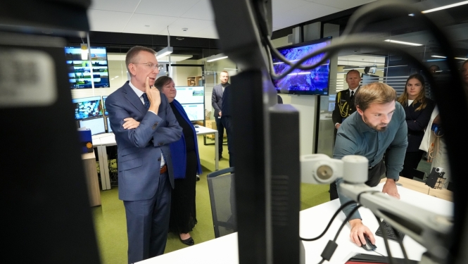 Valsts prezidents apmeklē Latvijas Vides, ģeoloģijas un meteoroloģijas centru