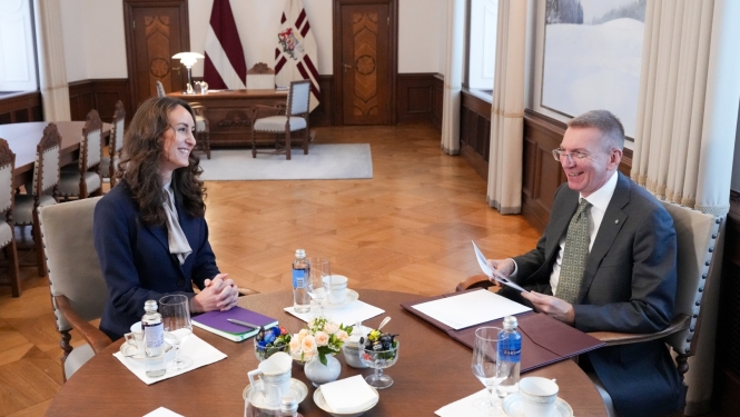 Valsts prezidents Edgars Rinkēvičs tiekas ar tiesībsardzi Karinu Palkovu