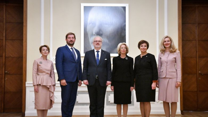 Valsts prezidents ievieš jaunu tradīciju – tikšanos ar Saeimas prezidiju