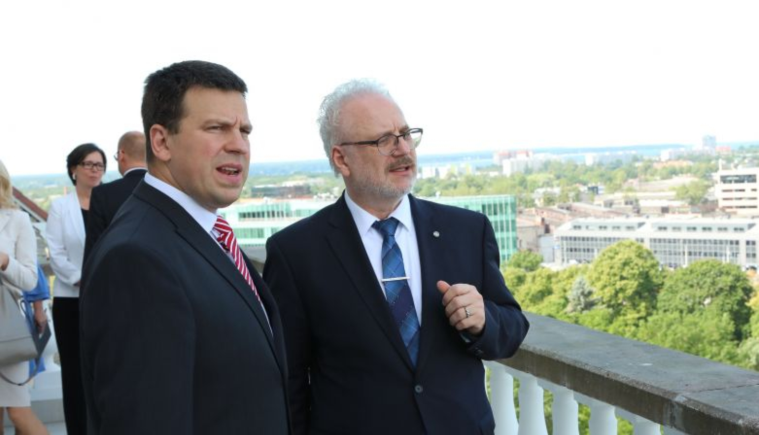 Valsts prezidents un Igaunijas premjers pārrunā iespēju veidot kopīgus digitālos pakalpojumus iedzīvotājiem
