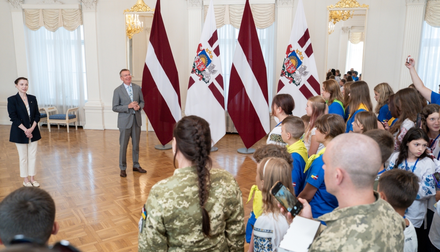 Valsts prezidenta tikšanās ar Ukrainas Jūras spēku un Ukrainas Gaisa spēku karavīru bērniem