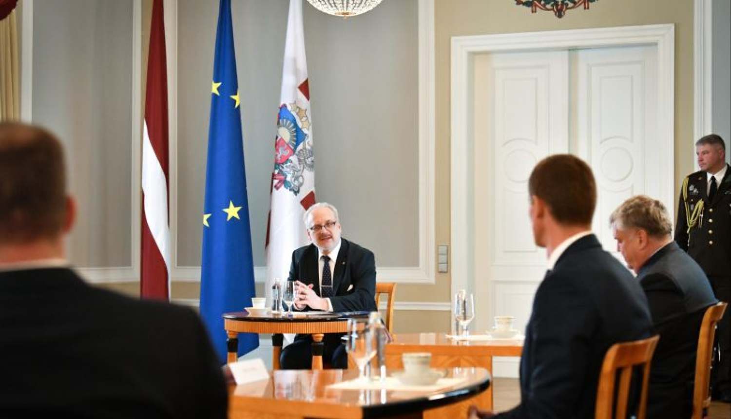 Valsts prezidents: Saeimai jāturpina aizsāktās diskusijas par valdības ātrās reaģēšanas mehānismu Satversmē krīzes situācijās