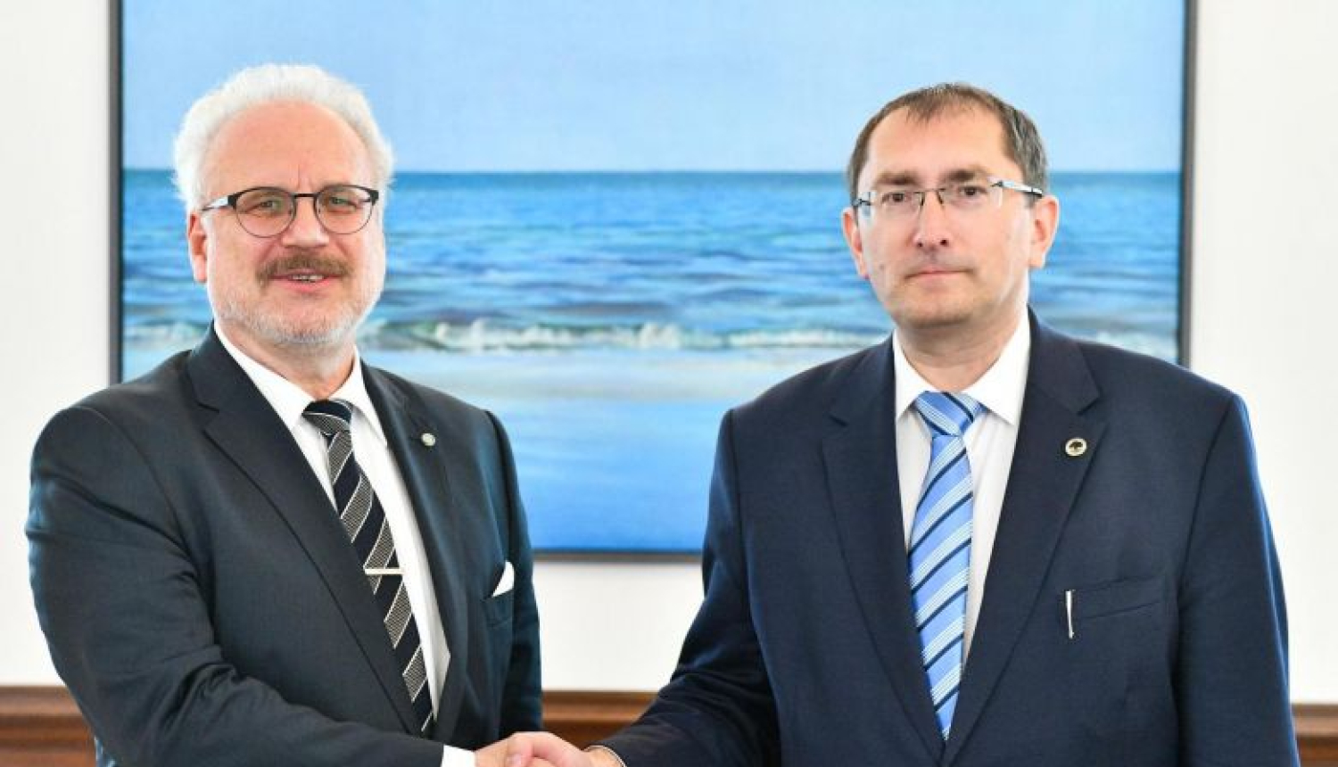Valsts prezidents ar satiksmes ministru pārrunā sabiedrībai un uzņēmējdarbībai pievilcīga satiksmes tīkla attīstību
