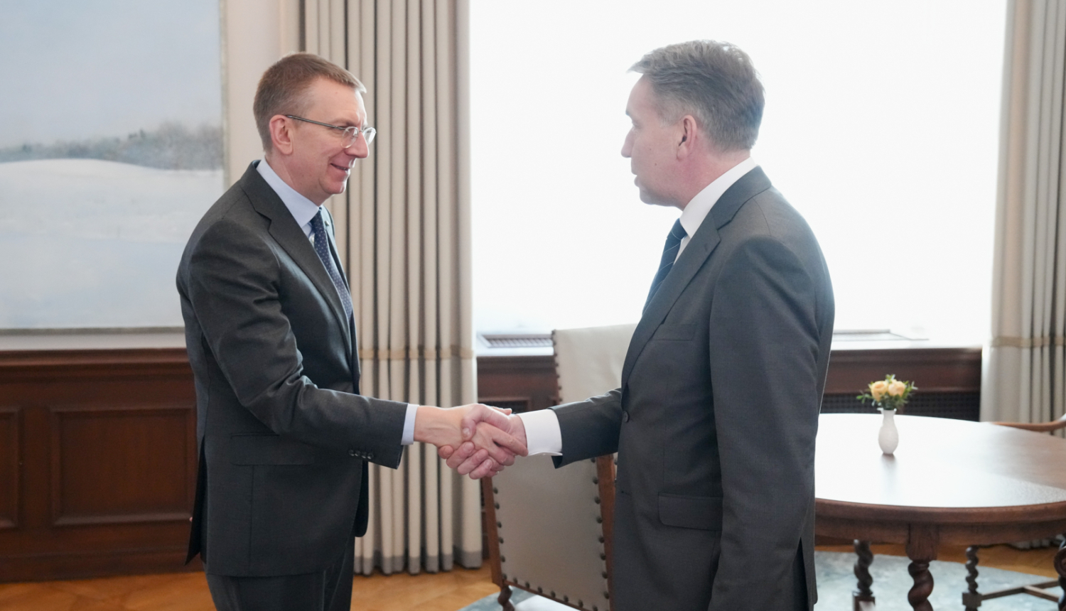 20.02.2025. Valsts prezidenta Edgara Rinkēviča tikšanās ar labklājības ministru Uldi Auguli