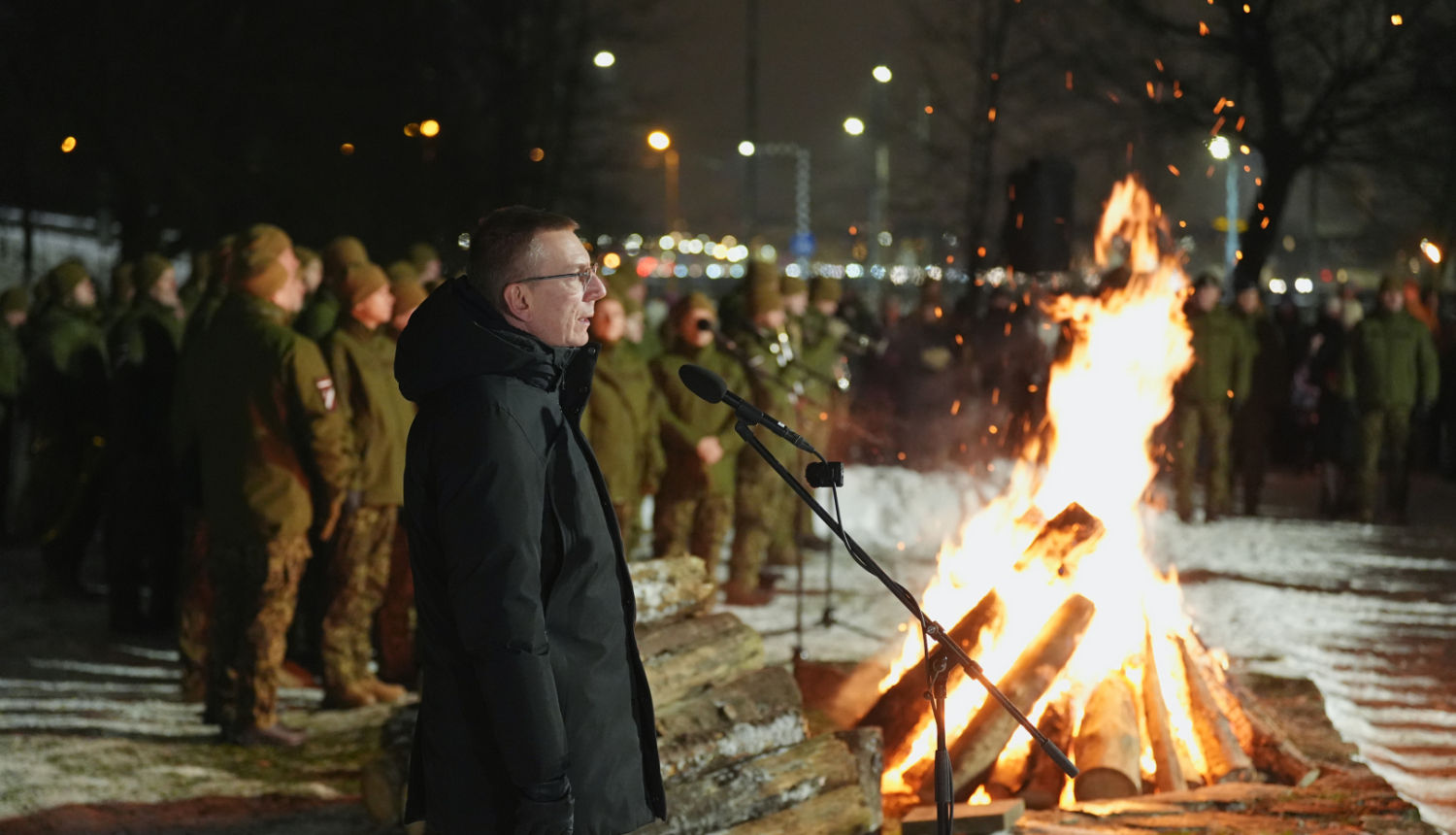 Valsts prezidenta Edgara Rinkēviča uzruna Zaķusalas 1991. gada barikāžu aizstāvju atceres brīdī un jaunsargu svinīgā solījuma ceremonijā