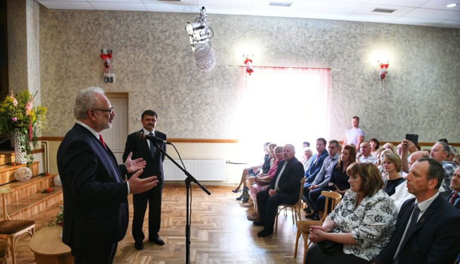 Valsts prezidenta Egila Levita uzruna Skaistkalnes iedzīvotājiem Tautas namā