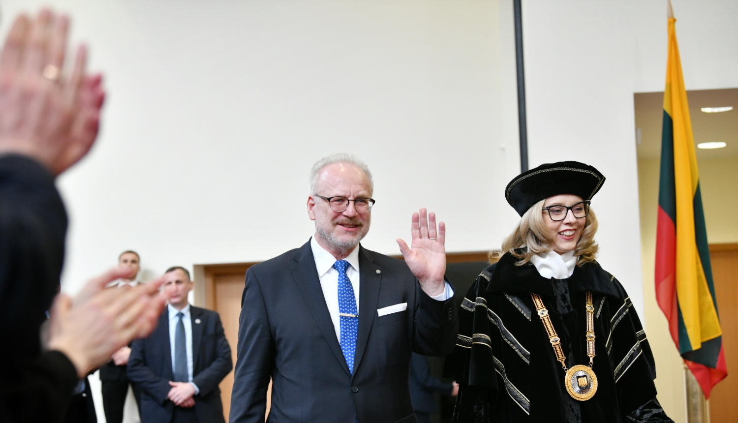 Valsts prezidents saņem Mīkola Romera Universitātes goda doktora grādu