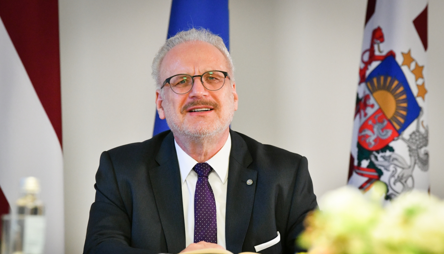 Valsts prezidents Egils Levits attālināti tiekas ar Ministru prezidentu Kiršjāni Kariņu