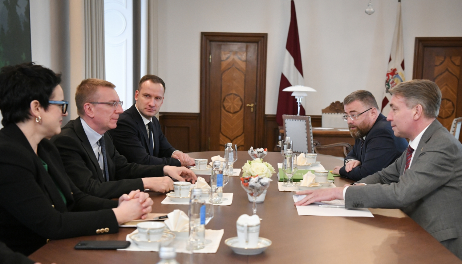 03.04.2024. Valsts prezidenta Edgara Rinkēviča tikšanās ar labklājības ministru Uldi Auguli. Foto autors: Ilmārs Znotiņš, Valsts prezidenta kanceleja.
