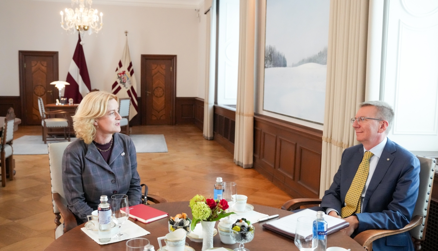 Valsts prezidents tiekas ar izglītības un zinātnes ministri