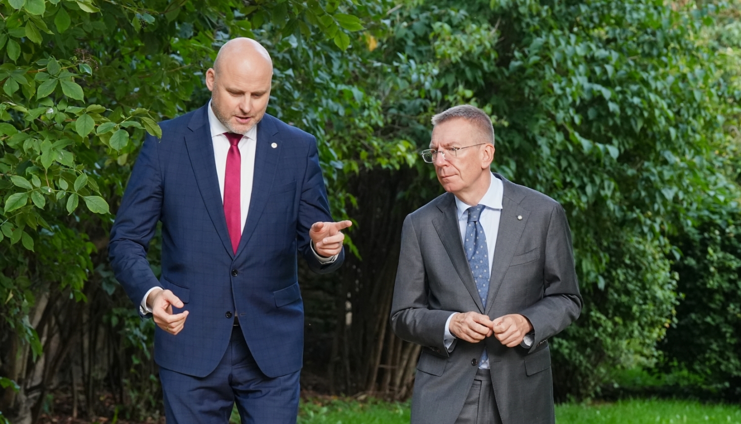 FOTO/VIDEO: Valsts prezidenta Edgara Rinkēviča un Ministru prezidenta Andra Kulberga tikšanās un preses konference