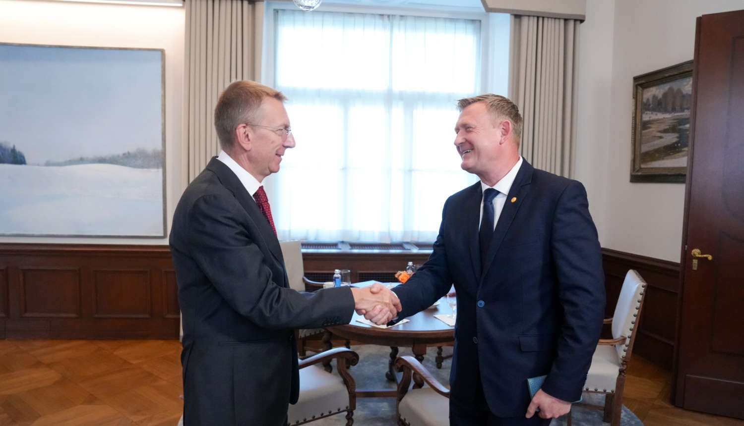 21.08.2026. Valsts prezidenta Edgara Rinkēviča tikšanās ar aizsardzības ministru Raivi Melni