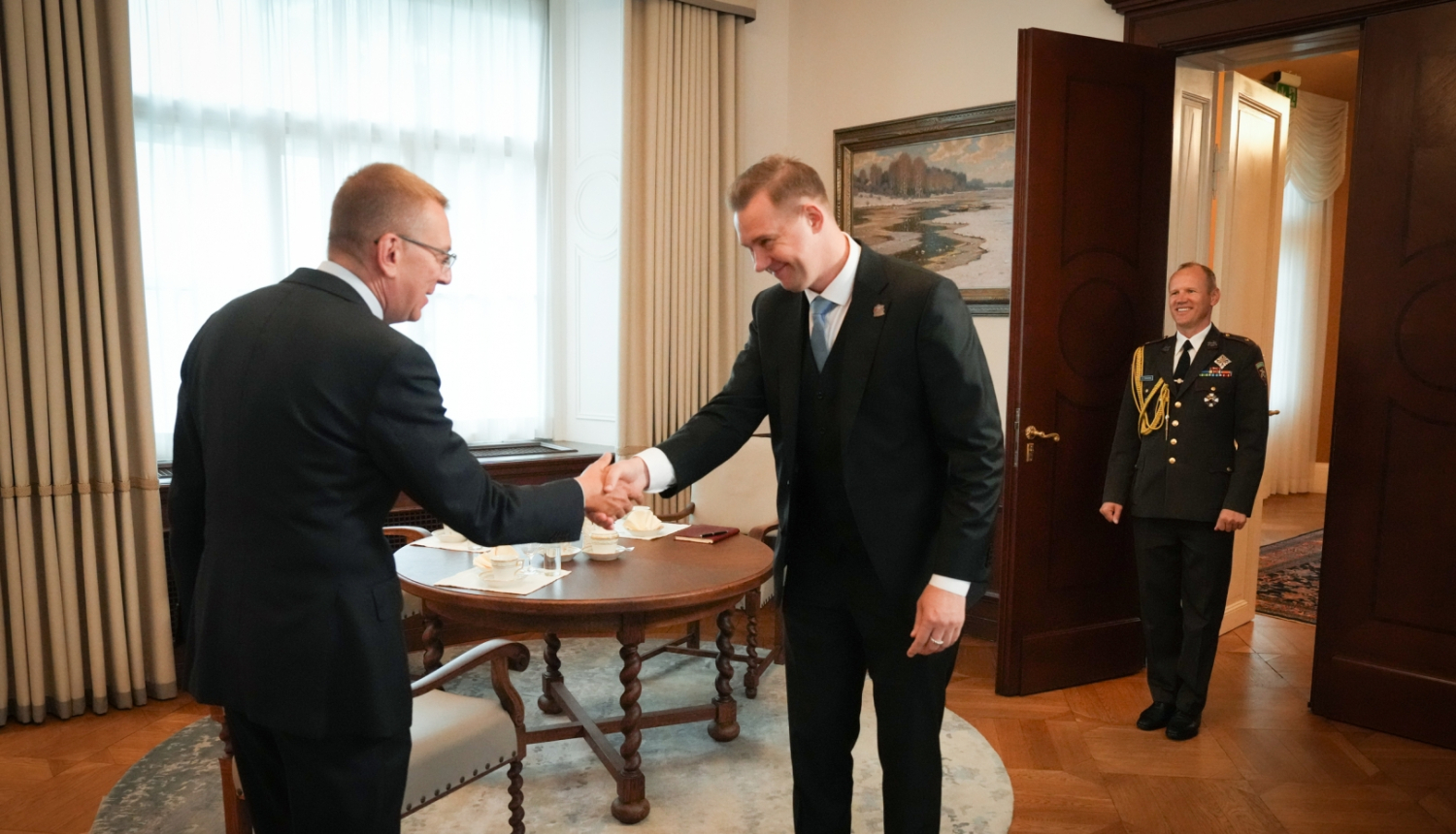 13.09.2024. Valsts prezidenta Edgara Rinkēviča tikšanās ar Saeimas frakcijas “Zaļo un Zemnieku savienība” priekšsēdētāju Hariju Rokpelni