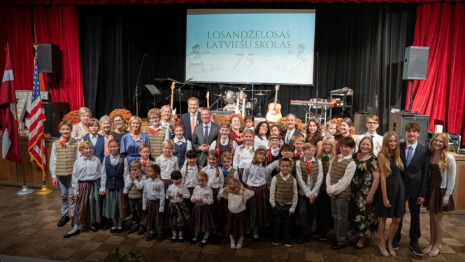 27.09.2026. Valsts prezidenta Edgara Rinkēviča tikšanās ar Losandželosas Latviešu skolas un Latvijas diasporas pārstāvjiem 