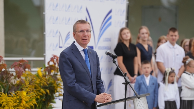 Valsts prezidents Edgars Rinkēvičs piedalās Ludzas vidusskolas Zinību dienā