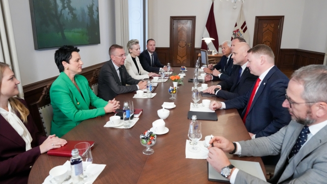 Valsts prezidenta Edgara Rinkēviča tikšanās ar partiju apvienības “Apvienotais saraksts – Latvijas Zaļā partija, Latvijas Reģionu Apvienība, Liepājas partija” pārstāvjiem