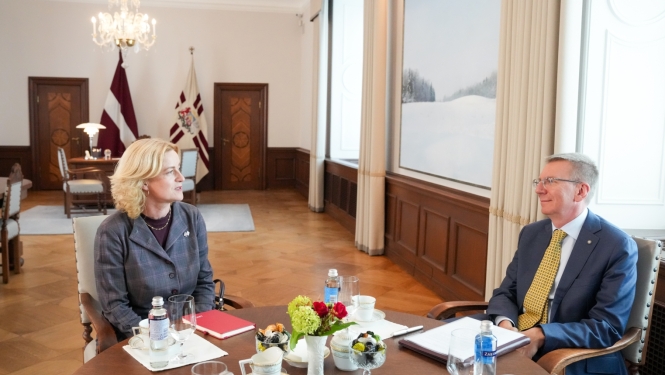 Valsts prezidents tiekas ar izglītības un zinātnes ministri