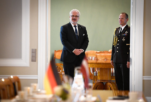 Valsts prezidents Egils Levits tiekas ar Vācijas Baltijas parlamentārās grupas delegāciju