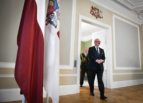 Valsts prezidents Egils Levits tiekas ar Latvijā rezidējošiem ārvalstu vēstniekiem