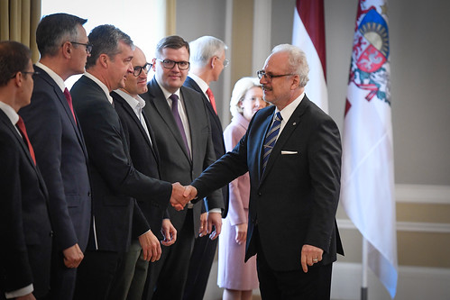 Valsts prezidents Egils Levits tiekas ar Ministru kabinetu veidojošo politisko partiju pārstāvjiem
