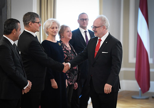 Valsts prezidents Egils Levits tiekas ar ārvalstu goda konsuliem Latvijā