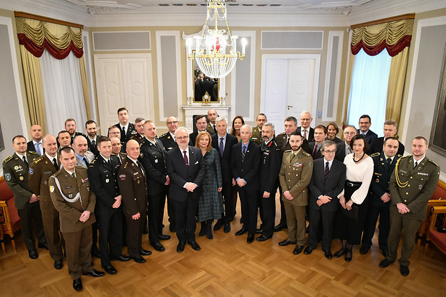 03.02.2020. Valsts prezidenta Egila Levita tikšanās ar Ziemeļu daudznacionālās divīzijas komandieri un vadību, kā arī NATO paplašinātās klātbūtnes komandieriem un vēstniekiem