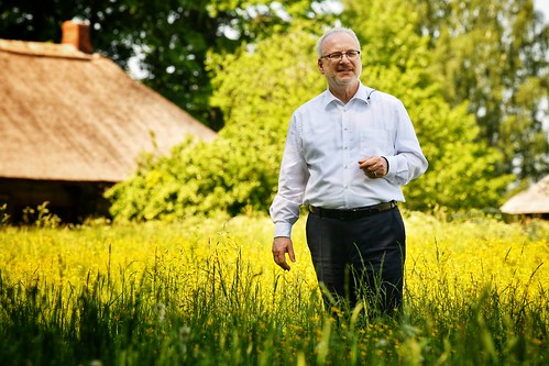 18.06.2020 Valsts prezidents Egils Levits, turpinot savu iniciatīvu apmeklēt Latvijas kultūrtelpas, viesojas Vecpiebalgā un Cēsīs