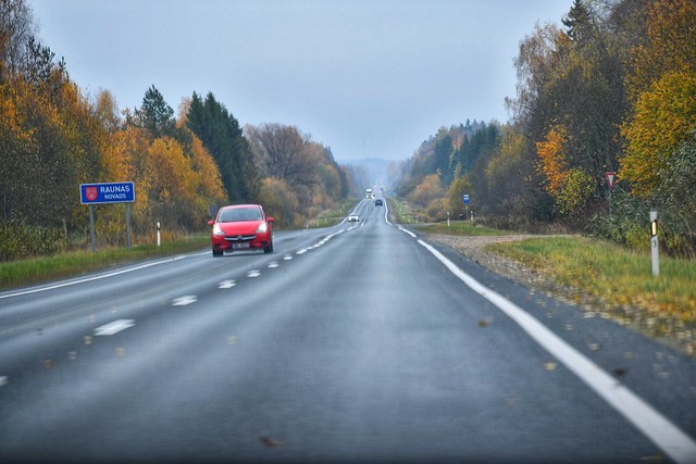 27.10.2020. Valsts prezidents Egils Levits diskutē tiešsaistes sarunā ar Raunas, Smiltenes un Apes jauniešiem par dzīvi digitālajā laikmetā, digitālās vides iespējām un izaicinājumiem, kā arī attālinātajām mācībām