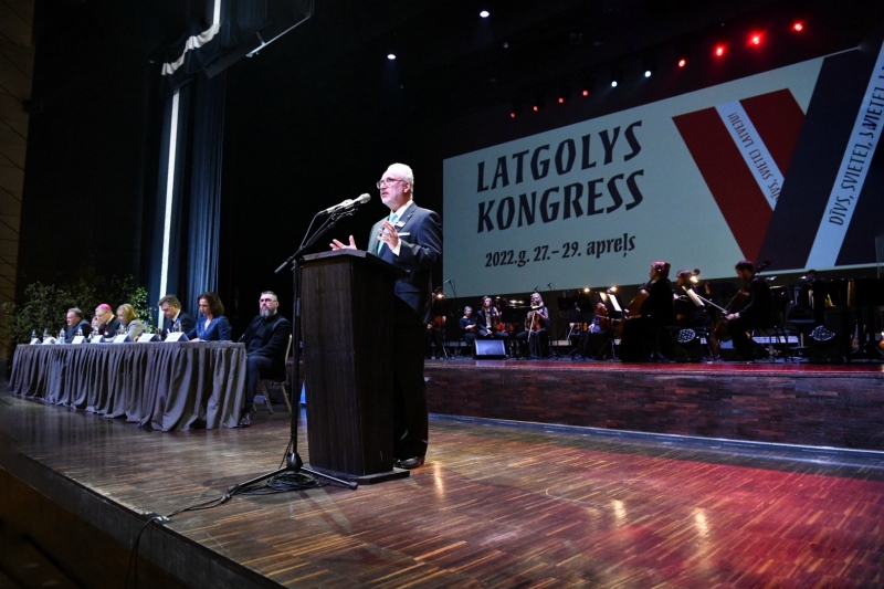 Valsts prezidents Egils Levits sniedz runu Latgales kongresā Rēzeknē 2022. gada aprīlī