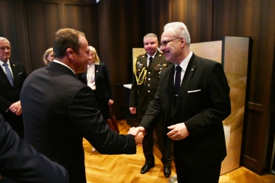 Joels Razvozovs un Egils Levits