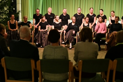 10.01.2023. Valsts prezidents Egils Levits un Andra Levite apmeklē Madonas novadu. Tikšanās ar dejotājiem un dziedātājiem tautas namā "Kalnagravas". Foto: Ilmārs Znotiņš, VPK.