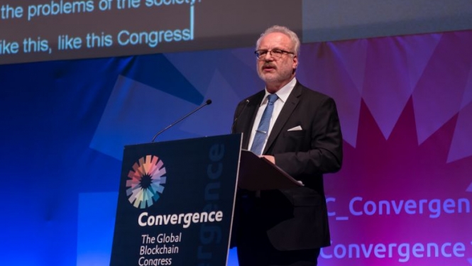 Valsts prezidenta Egila Levita runa Blockchain Pasaules kongresā Spānijā