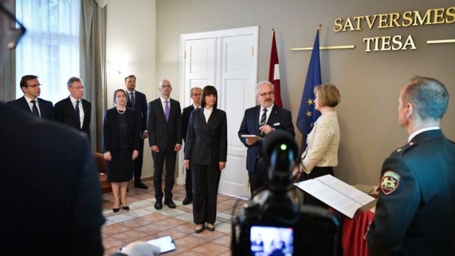 Valsts prezidents Egils Levits tiekas ar Satversmes tiesas tiesnešiem
