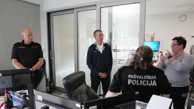 31.07.2024. Valsts prezidents Edgars Rinkēvičs apmeklē Jelgavas valstspilsētu un Kalnciema pagastu, lai iepazītos ar vētras un lietavu seku novēršanas darbiem