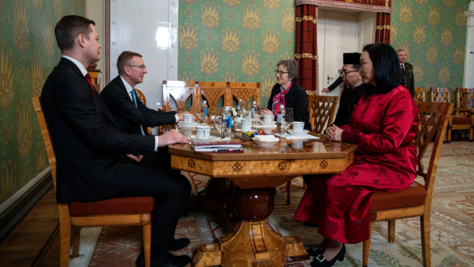 Ārkārtējo un pilnvaroto ārvalstu vēstnieku akreditācija