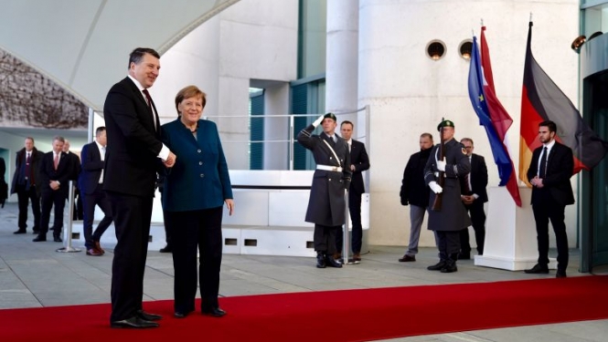 Valsts prezidents Raimonds Vējonis Berlīnē tiekas ar Vācijas Federālo kancleri Angelu Merkeli