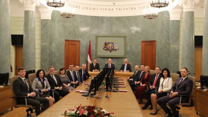 Valsts prezidenta Raimonda Vējoņa uzruna jaunā Ministru kabineta svinīgajā sēdē