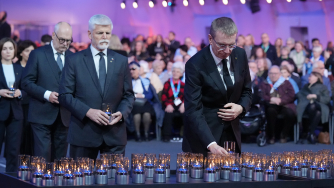 Valsts prezidents godina holokausta upuru piemiņu