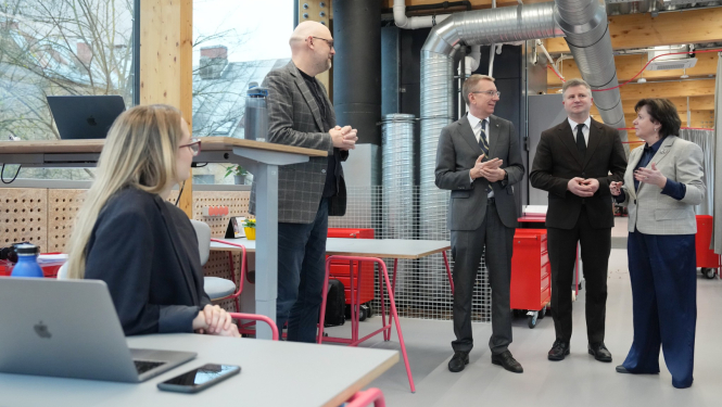 Valsts prezidents apmeklē Latvijas Kultūras akadēmiju