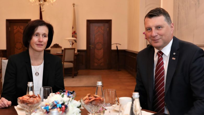 Valsts prezidents: efektīvai ēnu ekonomikas apkarošanai izšķiroša kontrolējošo iestāžu un nozaru sadarbība